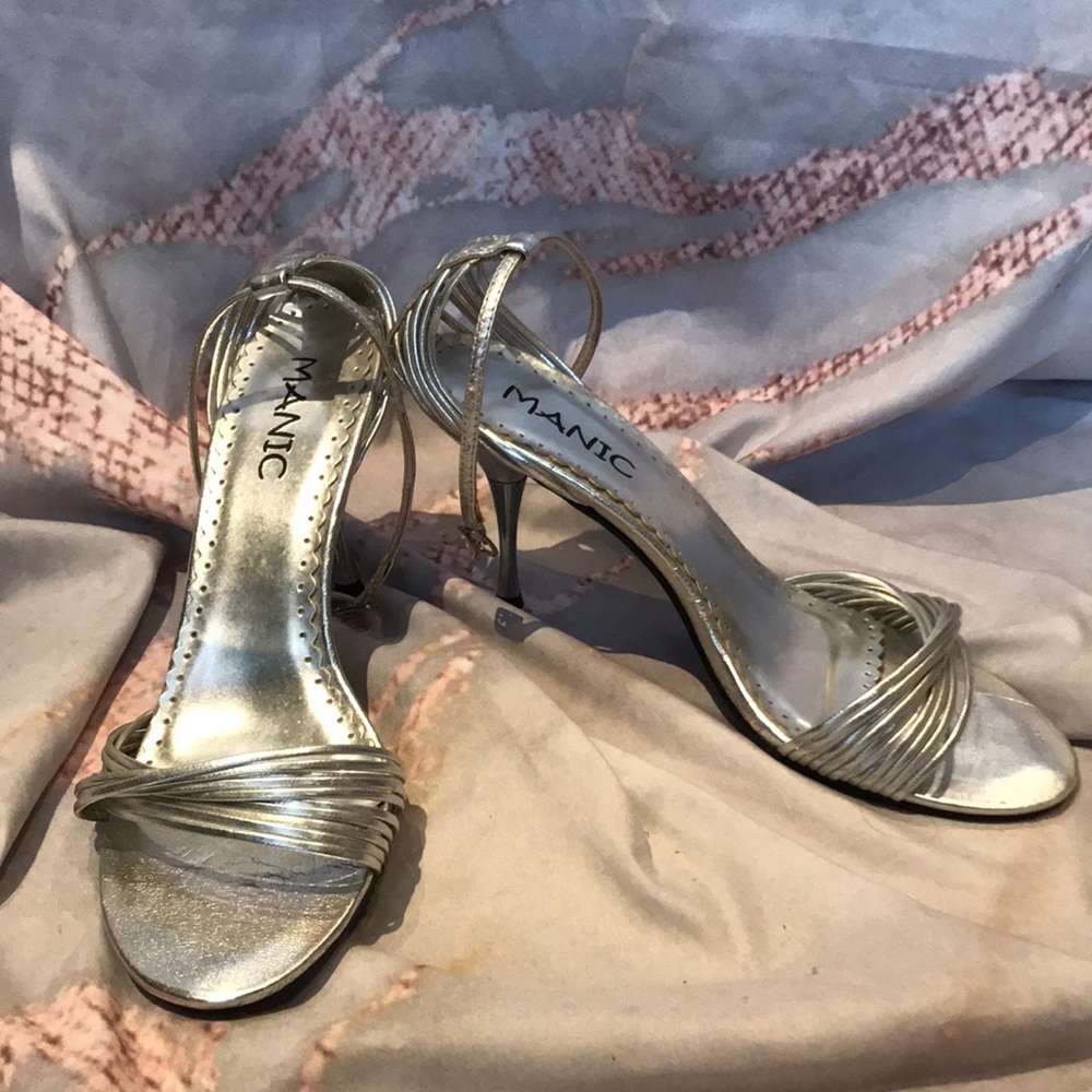 Metallic Silver strap criss cross stiletto 3.5 inch heels